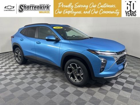 New 2026 Chevrolet Trax LT w/ Sunroof Package image 1