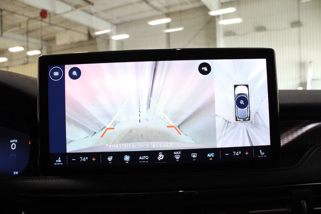 Used 2023 Lincoln Corsair Reserve w/ Equipment Group 201A AWD/4WD image 4