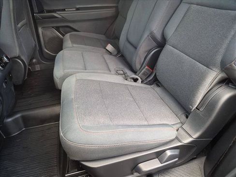 Certified 2025 Ford Explorer Active RWD image 19