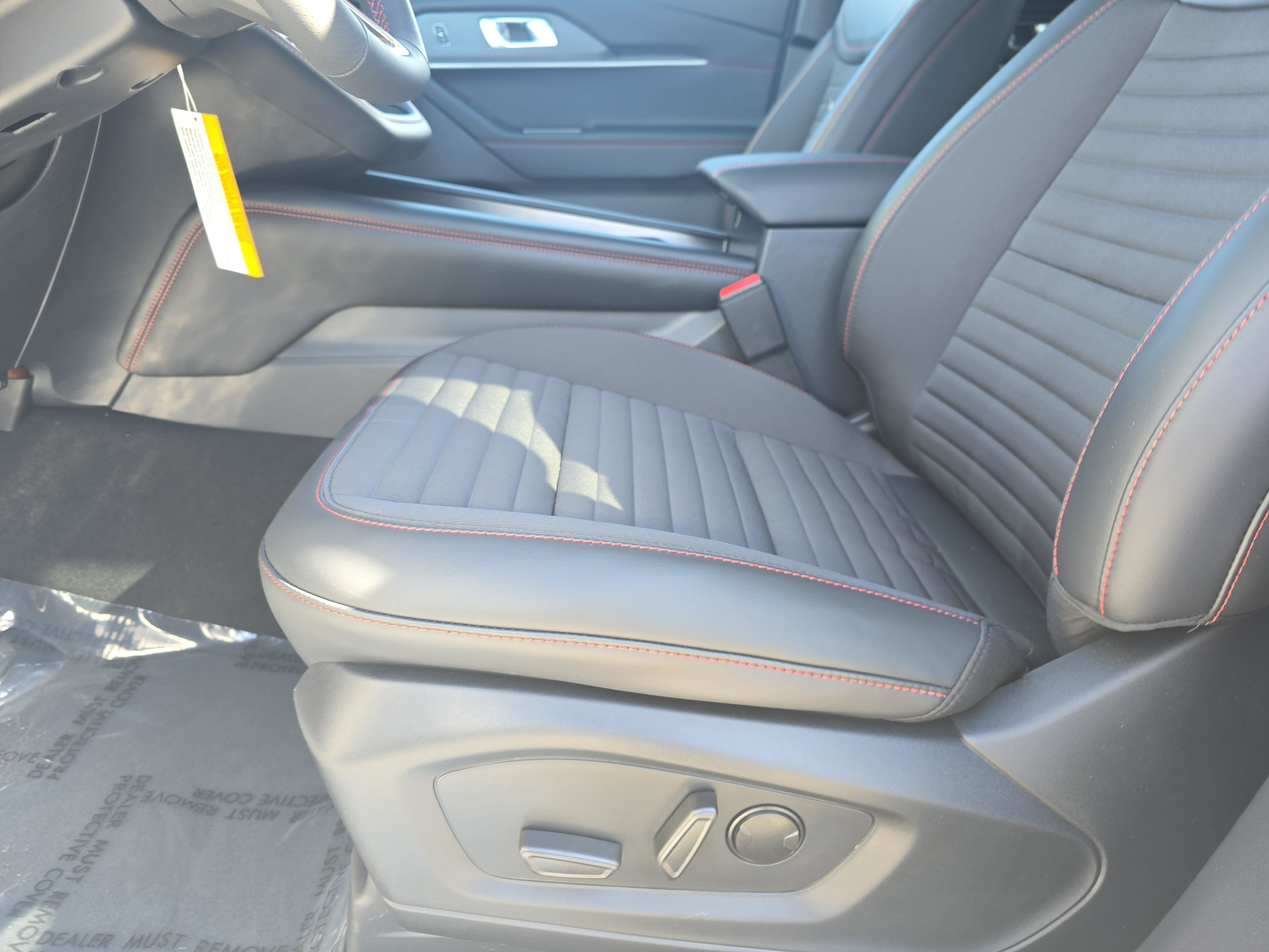 New 2026 Ford Explorer ST-Line w/ ST-Line Street Pack AWD/4WD image 30