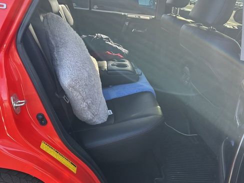 Used 2024 Toyota 4Runner TRD Off-Road Premium image 8