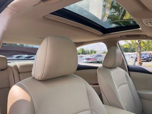 Used 2010 Lexus ES 350 w/ Preferred Accessory Package FWD image 27