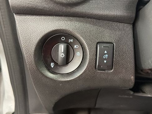 Used 2014 Ford Fiesta SE w/ Equipment Group 201A FWD image 20
