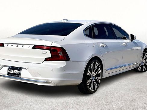 Certified 2023 Volvo S90 T8 Ultimate image 2
