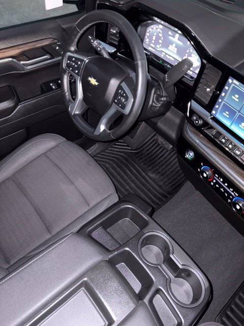Used 2024 Chevrolet Silverado 1500 LT AWD/4WD image 32