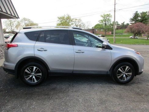 Used 2017 Toyota RAV4 XLE w/ Plus Extra Value Package image 9