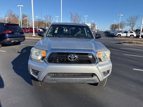 Used 2012 Toyota Tacoma PreRunner image 2