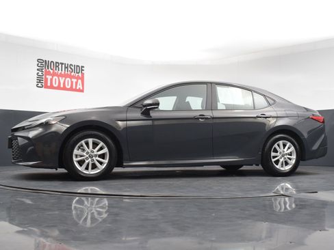 Used 2025 Toyota Camry LE image 25