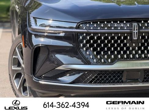 Used 2026 Lincoln Nautilus Reserve AWD/4WD image 5