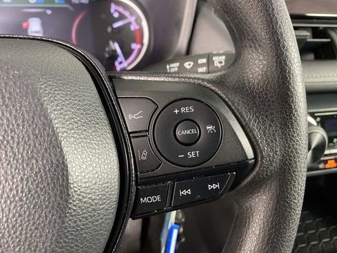 Used 2023 Toyota RAV4 LE AWD/4WD image 16