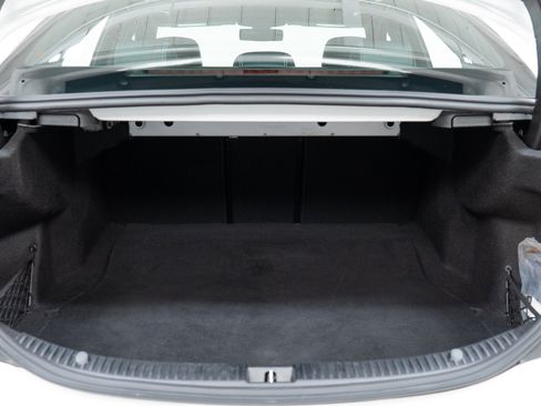 Used 2019 Mercedes-Benz C 300 4MATIC Sedan image 10