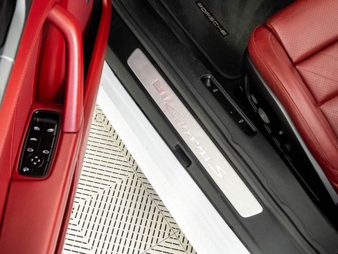 Certified 2020 Porsche 911 Carrera S RWD image 8