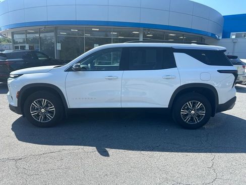 Used 2026 Chevrolet Traverse LT AWD/4WD image 8