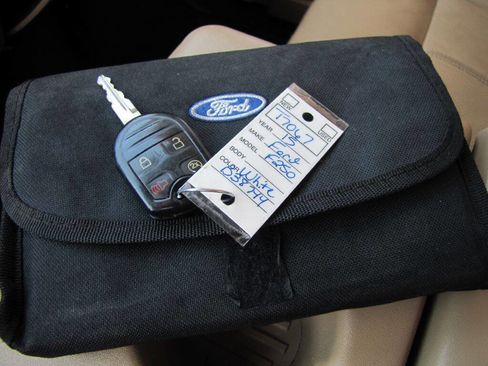 Used 2015 Ford F250 Lariat w/ Lariat Ultimate Package image 49