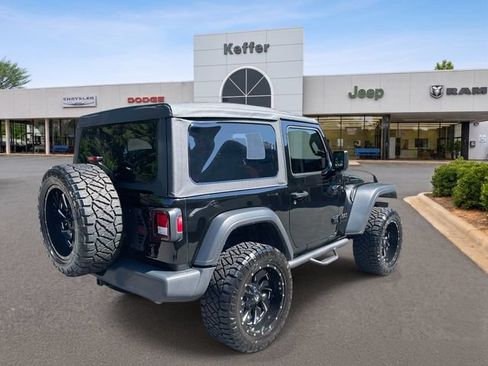 Used 2023 Jeep Wrangler Sport AWD/4WD image 6