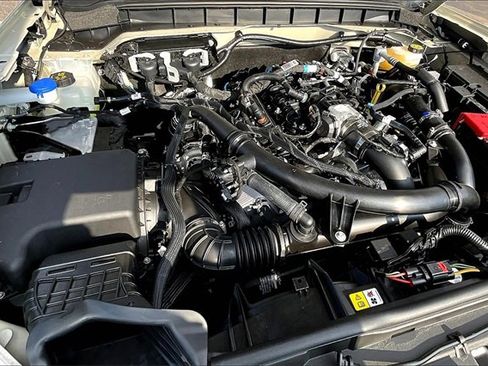 New 2025 Ford Bronco Outer Banks image 11