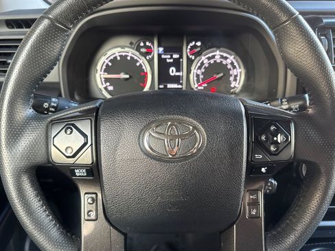 Used 2023 Toyota 4Runner TRD Off-Road AWD/4WD image 11