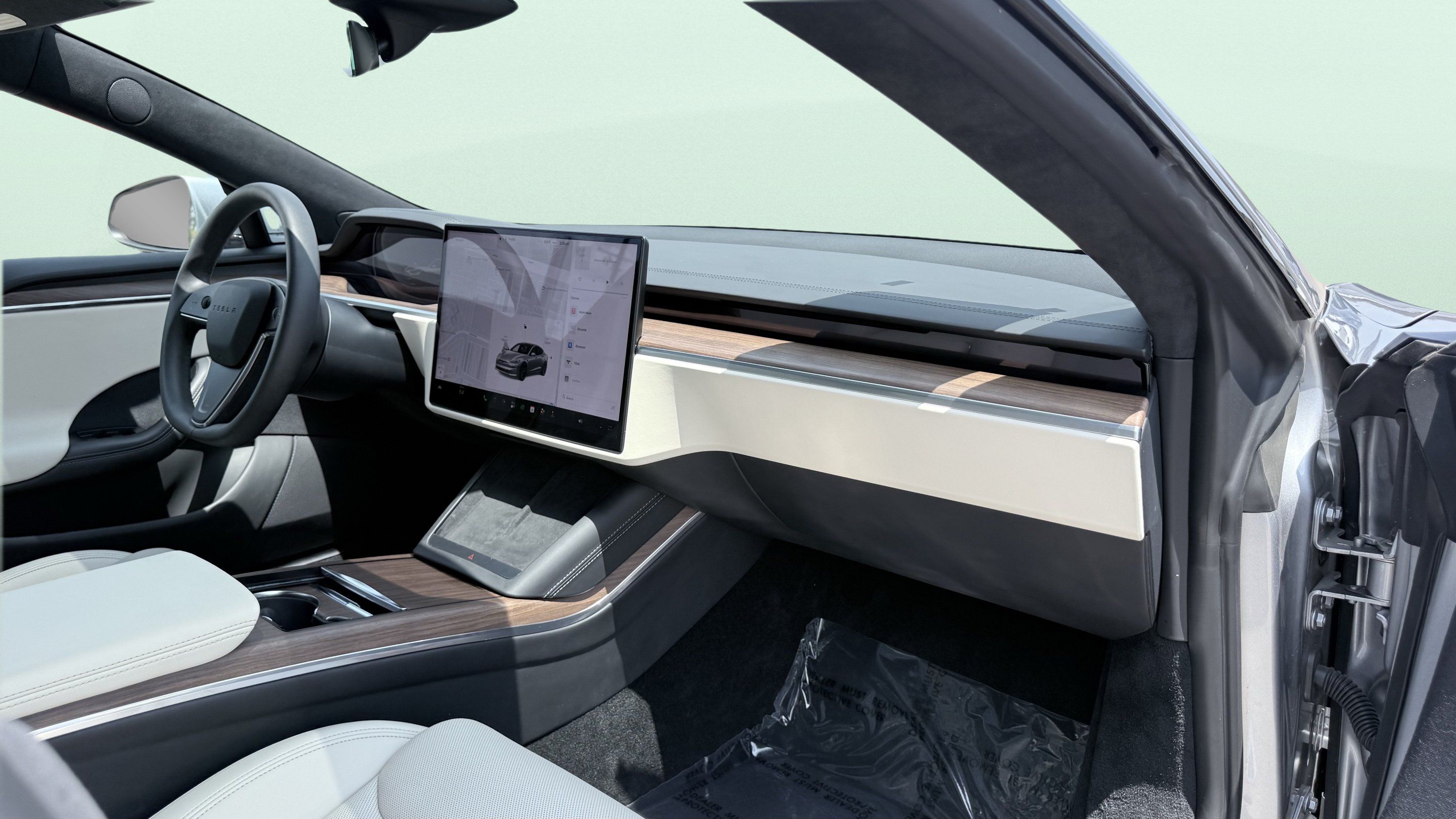 Used 2025 Tesla Model S AWD/4WD image 45