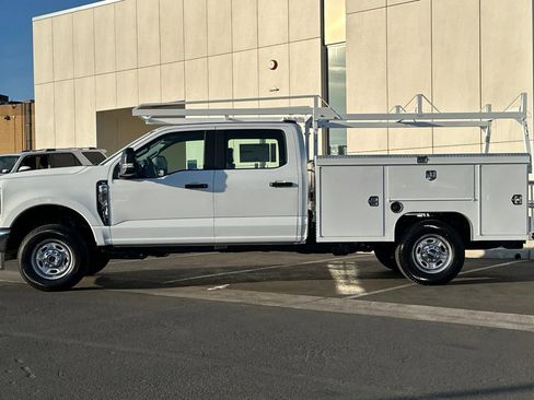 New 2026 Ford F250 4x4 Crew Cab Super Duty image 6
