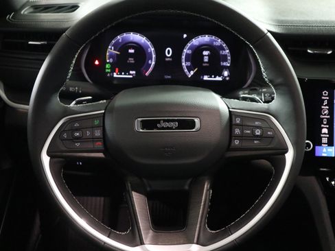 New 2026 Jeep Grand Cherokee L Limited AWD/4WD image 18