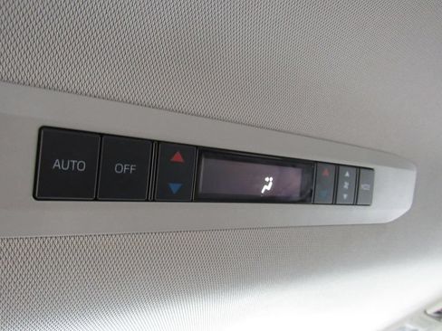 Used 2023 Toyota Sienna XLE w/ XLE Plus Package AWD/4WD image 37