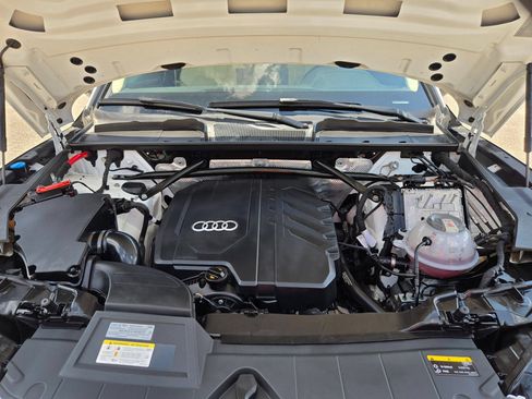 Used 2021 Audi Q5 2.0T Premium Plus w/ Premium Plus Package AWD/4WD image 32
