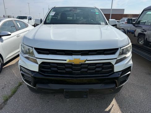 Used 2022 Chevrolet Colorado LT w/ Fleet Safety Package RWD image 2