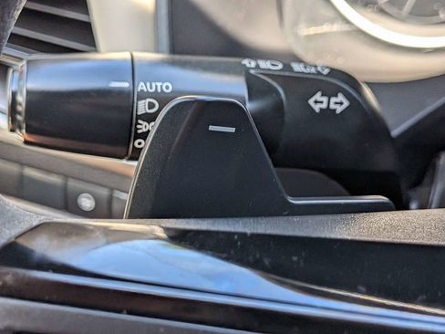 Used 2023 Nissan Rogue SV image 26