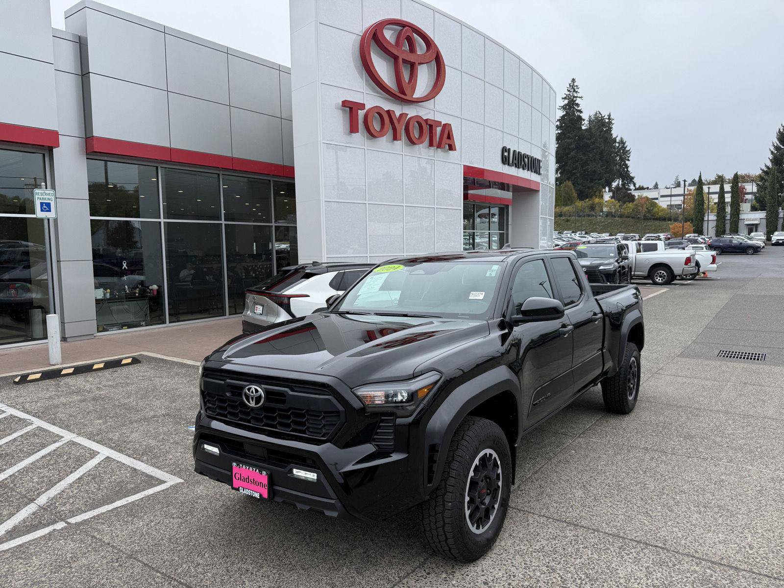 Used 2024 Toyota Tacoma TRD Off-Road AWD/4WD image 1