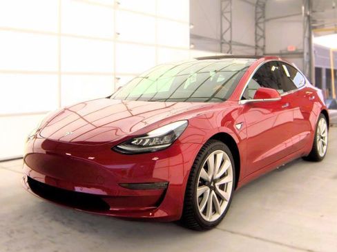 Used 2018 Tesla Model 3 Long Range RWD image 7