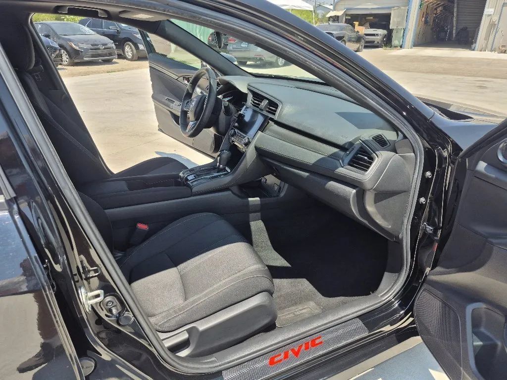 Used 2019 Honda Civic EX image 17