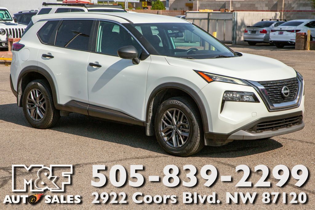 Used 2023 Nissan Rogue S AWD/4WD image 1