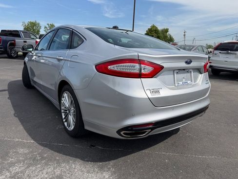 Used 2016 Ford Fusion SE w/ Equipment Group 202A AWD/4WD image 9