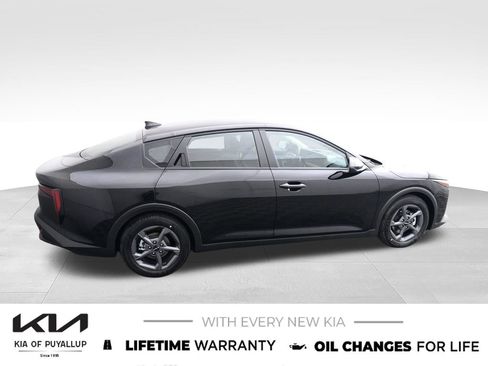 New 2026 Kia K4 FWD image 4