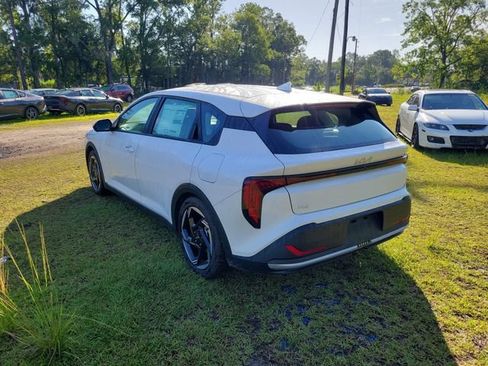 New 2026 Kia K4 EX FWD image 3