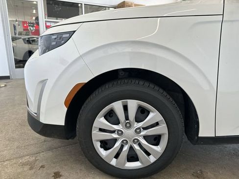 Certified 2023 Kia Soul LX FWD image 20