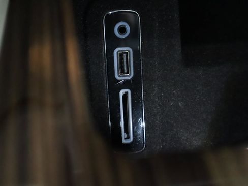 Used 2022 Maserati Levante GT image 39