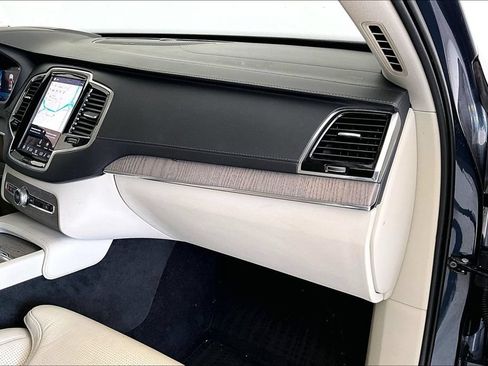 Certified 2023 Volvo XC90 B6 Ultimate AWD/4WD image 20
