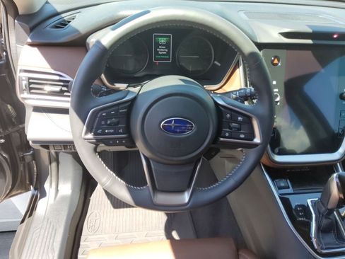 Used 2025 Subaru Outback Touring w/ Popular Package #2 AWD/4WD image 9