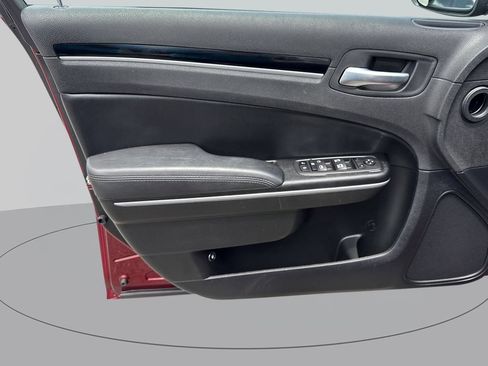 Used 2023 Chrysler 300 Touring L w/ Popular Equipment Group RWD image 13