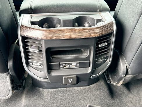 Used 2020 RAM 1500 Laramie image 25