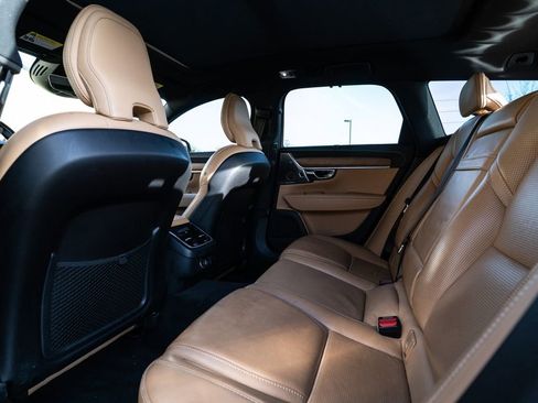 Used 2020 Volvo V90 T6 Inscription image 33