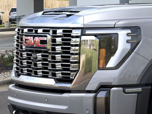 New 2026 GMC Sierra 2500 Denali w/ Denali Reserve Package image 13