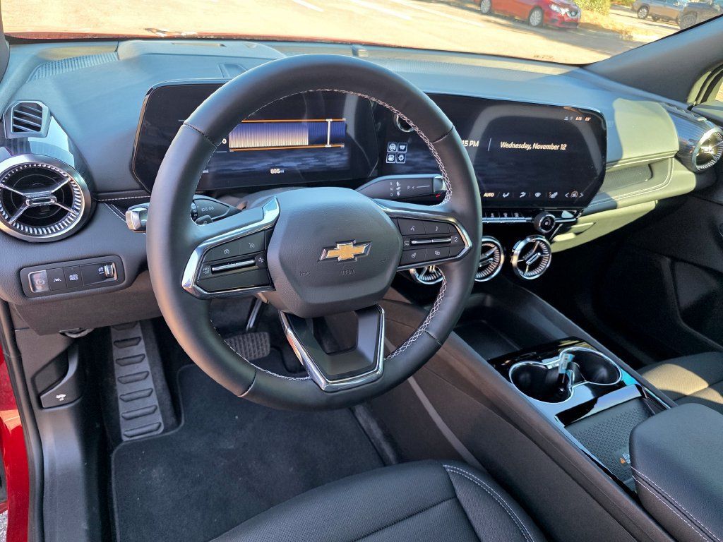 New 2025 Chevrolet Blazer EV LT AWD/4WD image 11