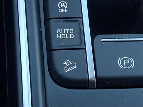 Used 2025 Kia Sorento S image 25