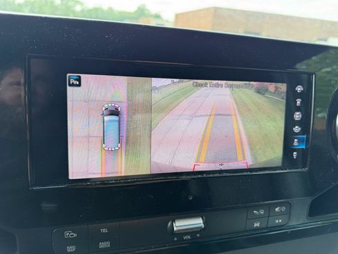 Used 2021 Mercedes-Benz Sprinter 2500 image 10