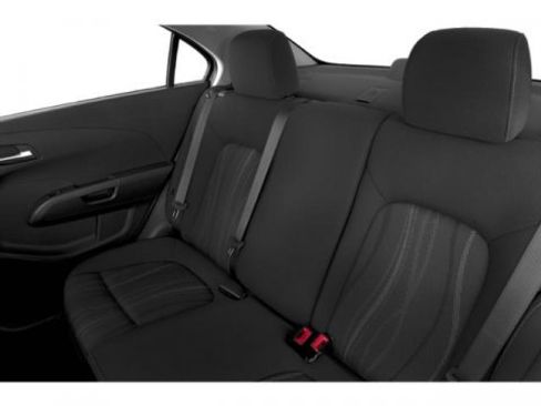 Used 2020 Chevrolet Sonic LT w/ Convenience Package image 17