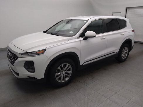 Used 2020 Hyundai Santa Fe SE image 2