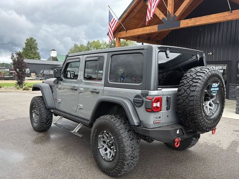 Used 2018 Jeep Wrangler Unlimited Rubicon AWD/4WD image 6