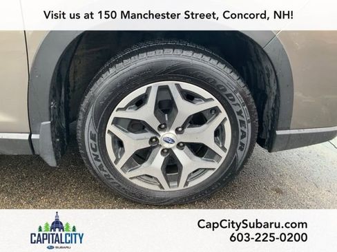 Used 2019 Subaru Forester Premium w/ All-Weather Package image 7